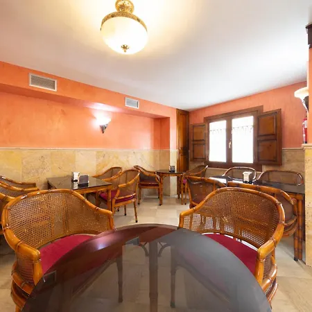 Sin Recep24h Puerta De La - Pet Friendly & Restaurante Gasthof *