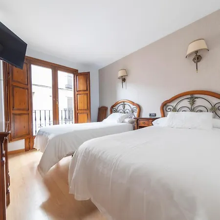 Sin Recep24h Puerta De La - Pet Friendly & Restaurante