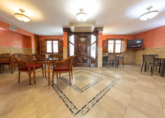 Sin Recep24h Puerta De La - Pet Friendly & Restaurante 3* Almazán