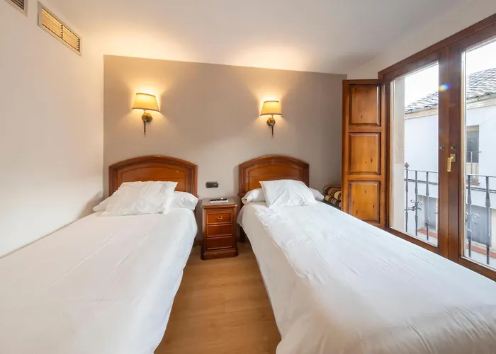 Sin Recep24h Puerta De La - Pet Friendly & Restaurante