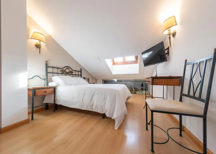 Sin Recep24h Puerta De La - Pet Friendly & Restaurante 3* Almazán