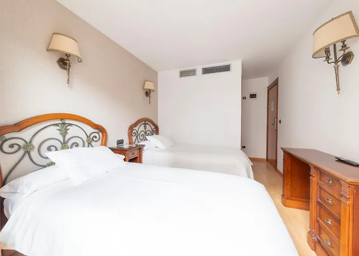 Vendégház Sin Recep24h Puerta De La - Pet Friendly & Restaurante Almazán